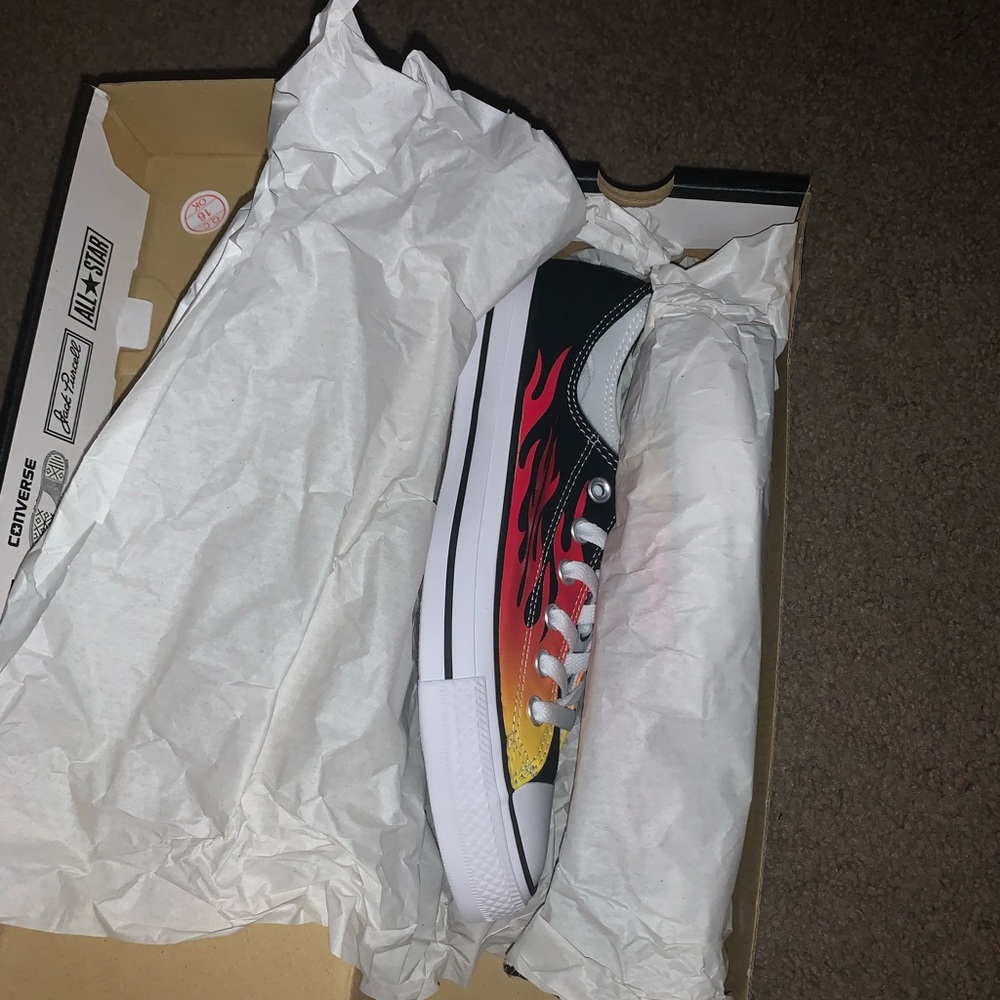 Fire converse !